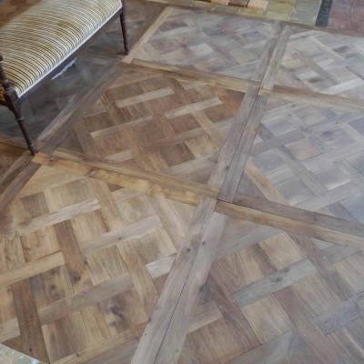 panneaux parquet versailles - antique oak Versailles panels POA