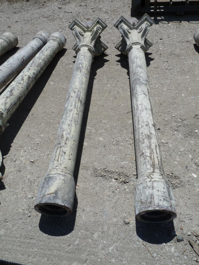 For Sale poteau en fonte reclaimed antique cast iron pillars