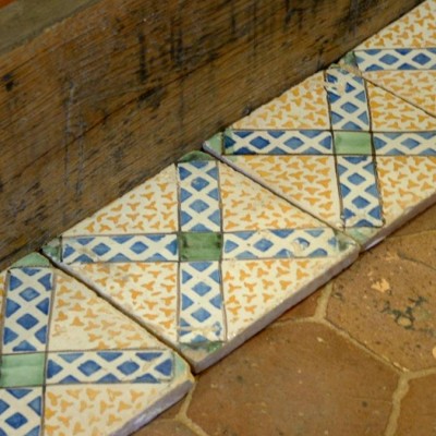 Lot de carreaux émaillés - Antique Italian glazed tiles POA