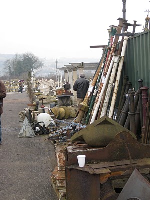 walcot-auction-high-trade-turn-out-2-g1b.jpg