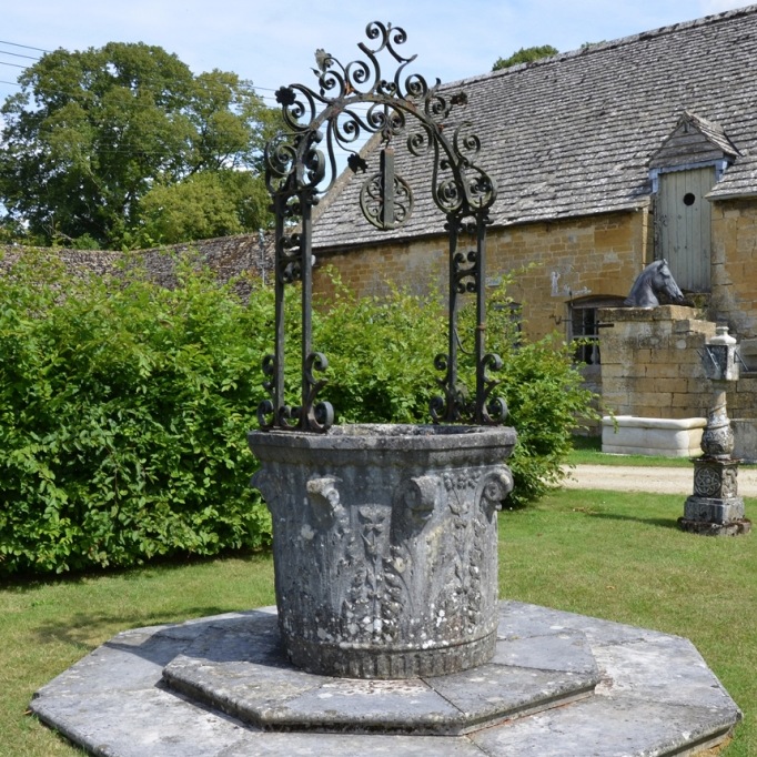 record-wellhead-and-eclectic-range-at-architectural-heritage-1.jpg