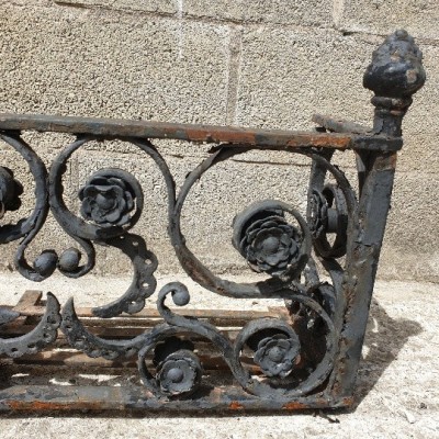 Balconette