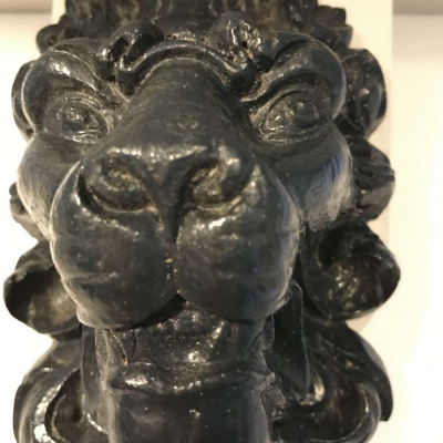 New & Repro: Resin Lions Head