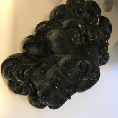 New & Repro: Resin Lions Head