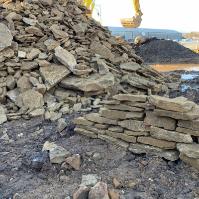 Reclaimed Yorkshire Dry Stone Wall - High Quality Thin Pieces - 200 Ton 