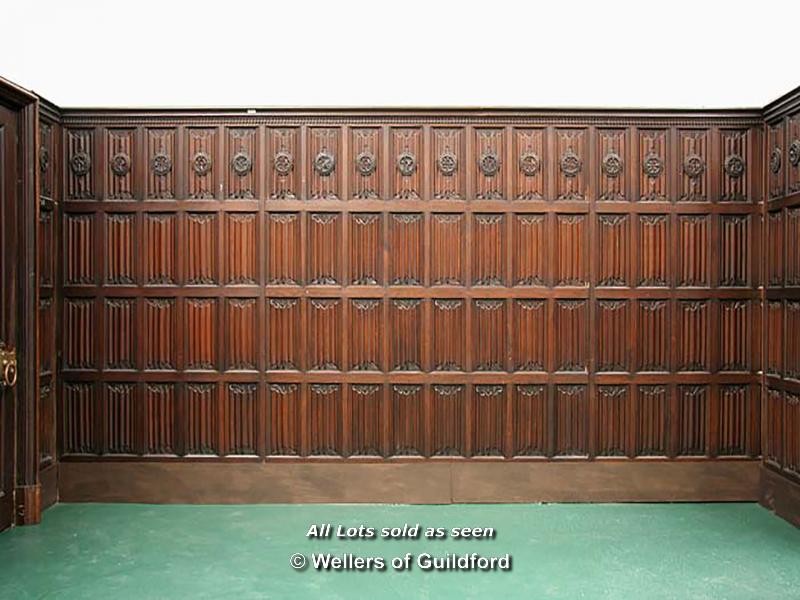 historic-linenfold-oak-panelled-room-in-robert-mills-retirement-sale-6.jpg