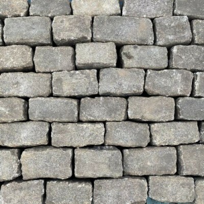 Reclaimed High Grade Granite Cobbles / Setts / Pavers - Large Quantity available