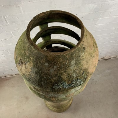 Large Antique Buff Vented Chimney Pot