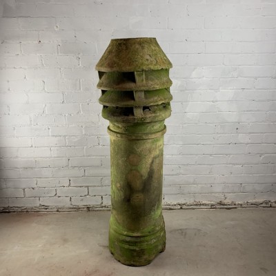 Large Antique Buff Vented Chimney Pot