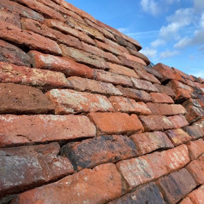 Reclaimed 2 1/2” Tudor Handmade Bricks | Pack of 450 Bricks