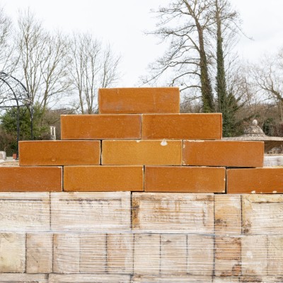 Reclaimed Glazed Rock Bricks Co Buckley | Large Quantity