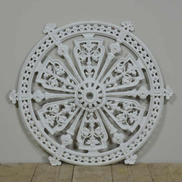 Cast Iron Ceiling Rose 1870 | Reclaimed Materials