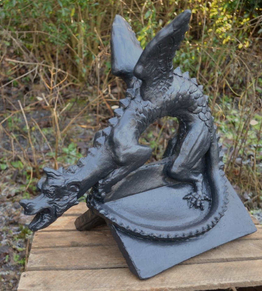 Dragon Roof finial 110 degree angled ridge tile - small Brig ...