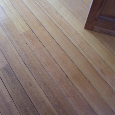 Reclaimed Oak floorboards / Strip flooring