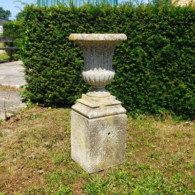 Pair of antique stone Medicis urns