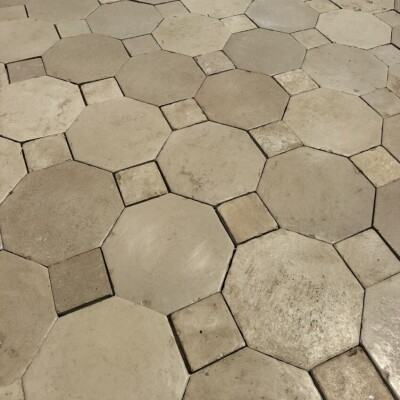 Antique Reclaimed Limestone in Cabochon