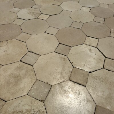 Antique Reclaimed Limestone in Cabochon