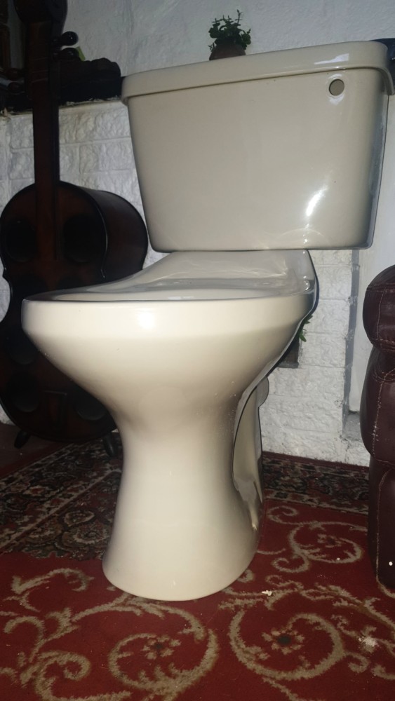 Armitage Shanks Sandringham Kensington MK2 Close Coupled, 43 OFF