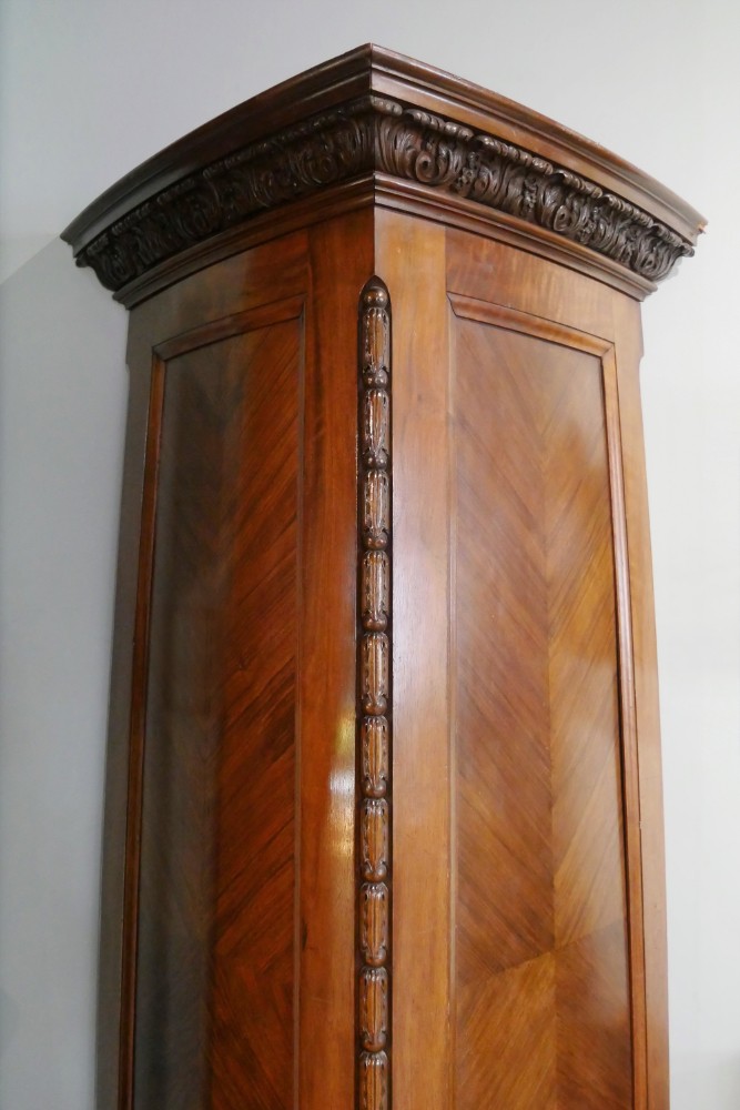Column casing exhibited on Fourth Floor of Liberty [©Salvo