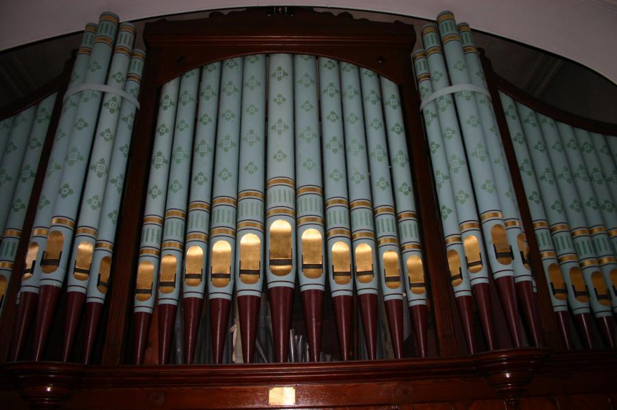 decorative victorian organ pipes