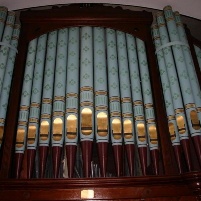 decorative victorian organ pipes