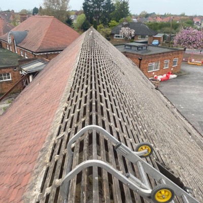 Reclaimed Dreadnought Red Clay Roof Tiles