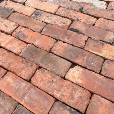 Reclaimed Barnstock Brick Slips / Tiles