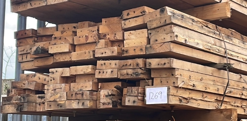 unreserved-seasonal-clearance-auction-of-architectural-salvage-and-building-materials-on-behalf-of-martin-edwards-rbm-11-q0a.jpg