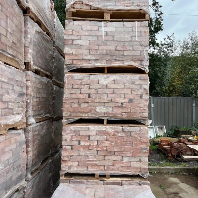 Chelsea Flower Show - Reclaimed Tudor 2 1/4" Handmade Bricks