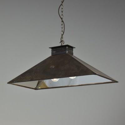 Pyramidal Mirrored Light -Large