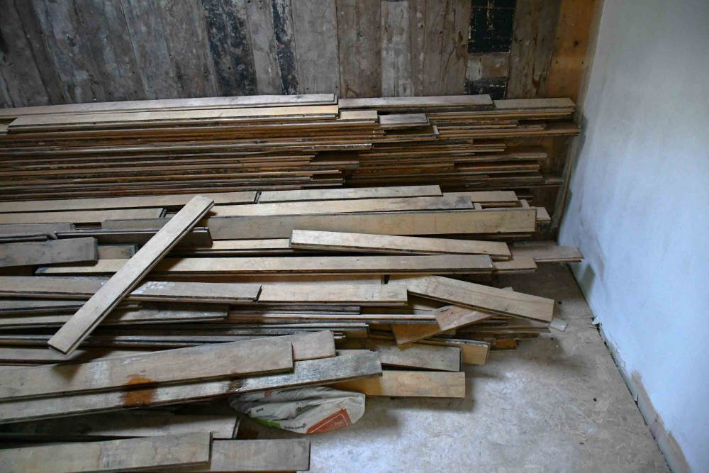 a-new-reclaimed-building-reclaimed-flooring-1-9et.jpg