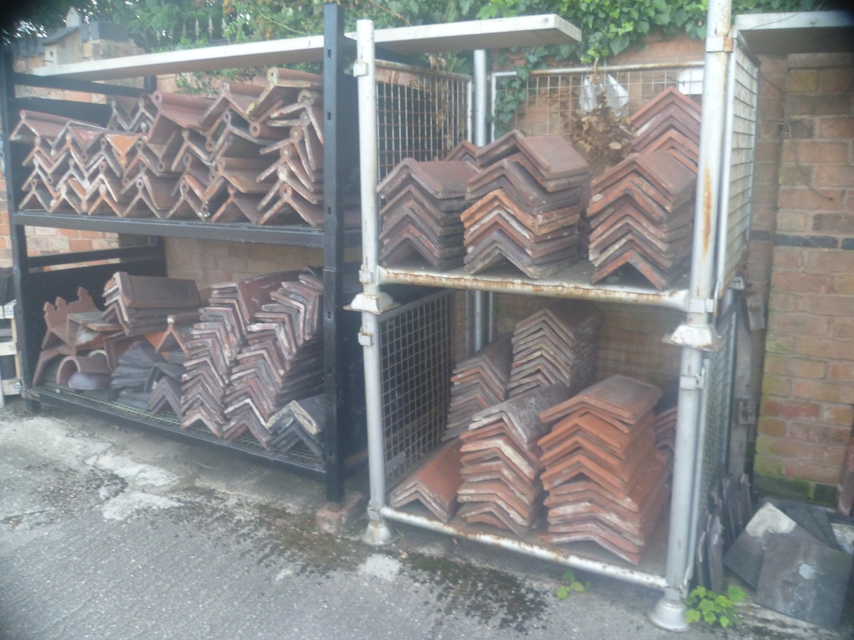 Antique & Reclaimed Reclaimed Quality Ridge tiles Large amounts tiles ...