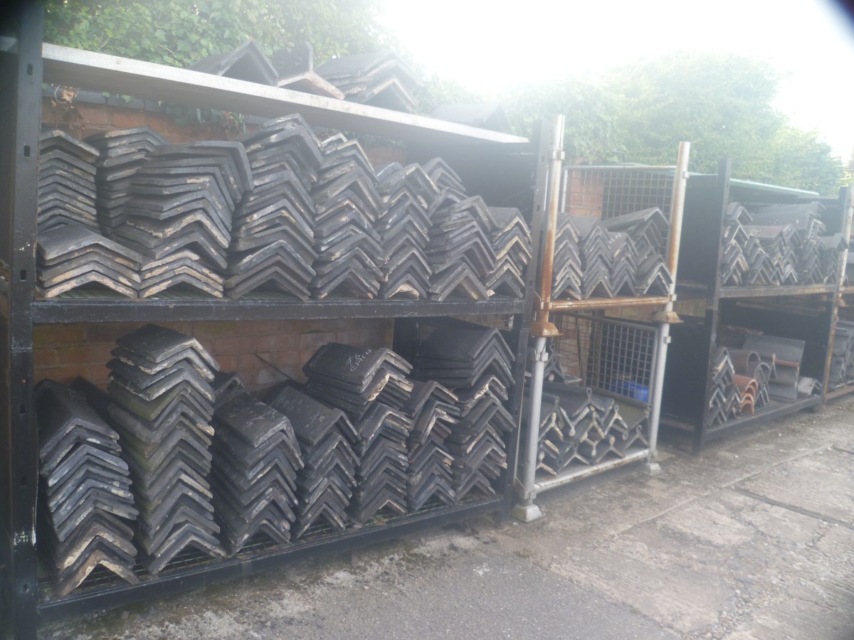 Antique & Reclaimed Reclaimed Quality Ridge tiles Large amounts tiles ...