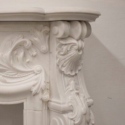 French Louis XV Fireplace Surround in Statuary Marble I Pair available