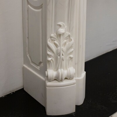 French Louis XV Fireplace Surround in Statuary Marble I Pair available