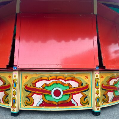 Vintage Fairground Roll-a-Ball Round Games Showman Tent