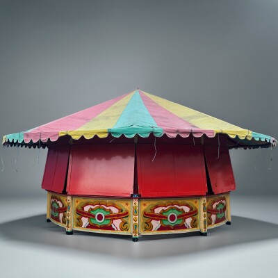 Vintage Fairground Roll-a-Ball Round Games Showman Tent