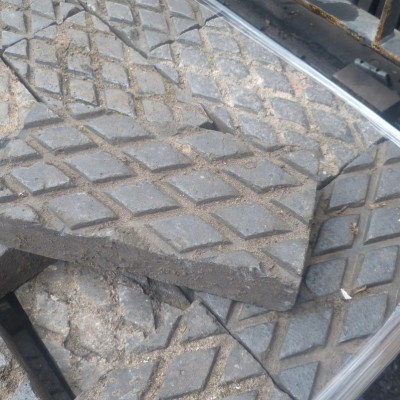 Reclaimed victorian staffordshire blue pavers Garden pavers diamond pattern 