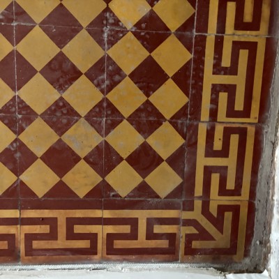 Reclaimed Manor Tiles with border - job lot