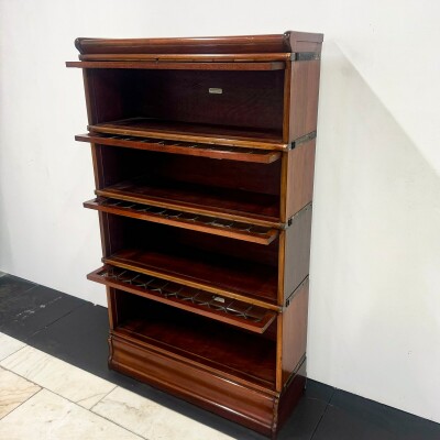 Antique Globe Wernicke Mahogany Leaded Glass Bookcase/Cabinet