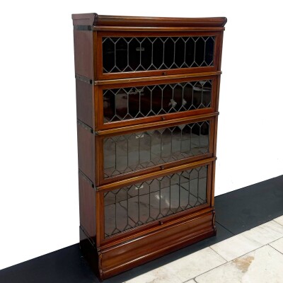 Antique Globe Wernicke Mahogany Leaded Glass Bookcase/Cabinet