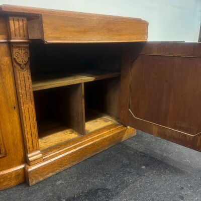 Antique Victorian Oak Wood Sideboard