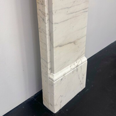 Antique Late Georgian/Early Victorian Carrara Marble Surround