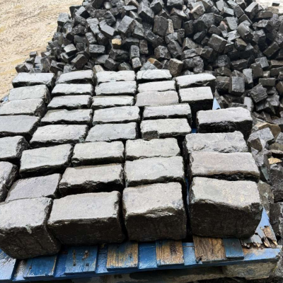 100 Ton of Reclaimed Black Basalt cobblestone (granite)