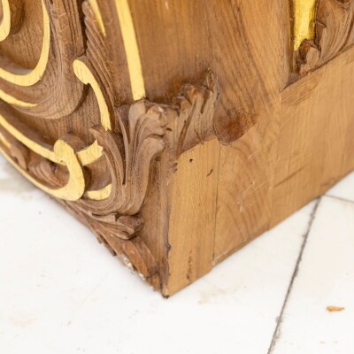 Pair of Monumental Carved Oak Corbels from Clothworkers Hall, London