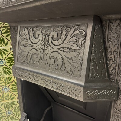 Antique Victorian Fireplace Insert With Josiah Wedgwood Tiles