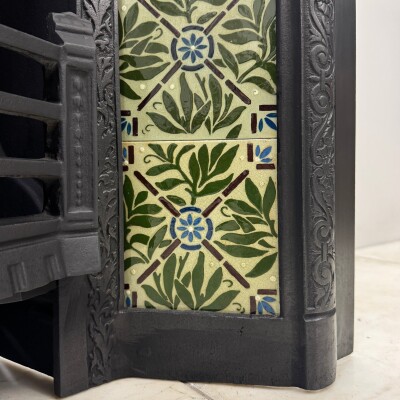 Antique Victorian Fireplace Insert With Josiah Wedgwood Tiles