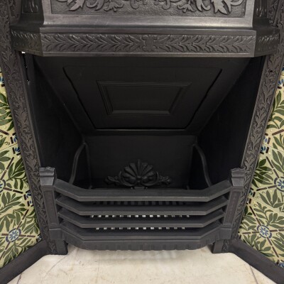 Antique Victorian Fireplace Insert With Josiah Wedgwood Tiles