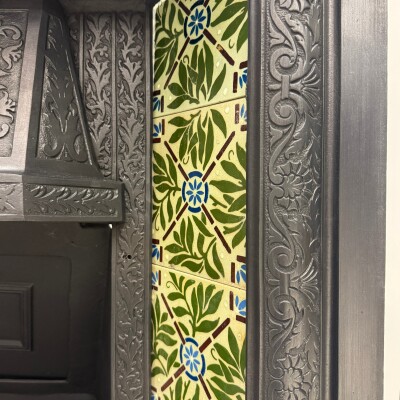 Antique Victorian Fireplace Insert With Josiah Wedgwood Tiles