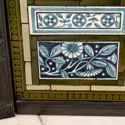 Antique Cast Iron Thomas Jeckyll Insert with William Morris Tiles